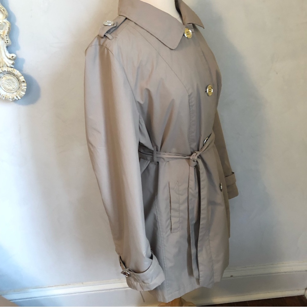 Lane Bryant Tan Short Trench Coat Button & draw string back design Size 14-16 - Picture 4 of 10